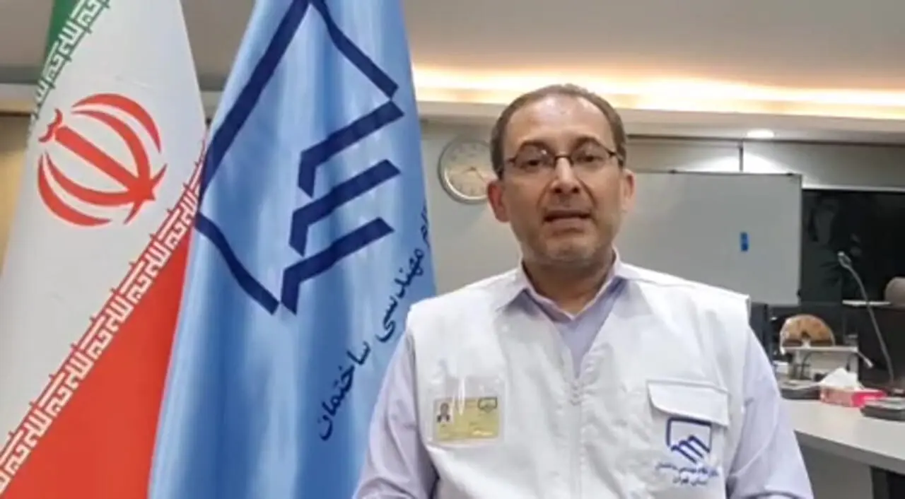 رئیس مرکز بحران در روند بازسازی خانه ها در جنگ