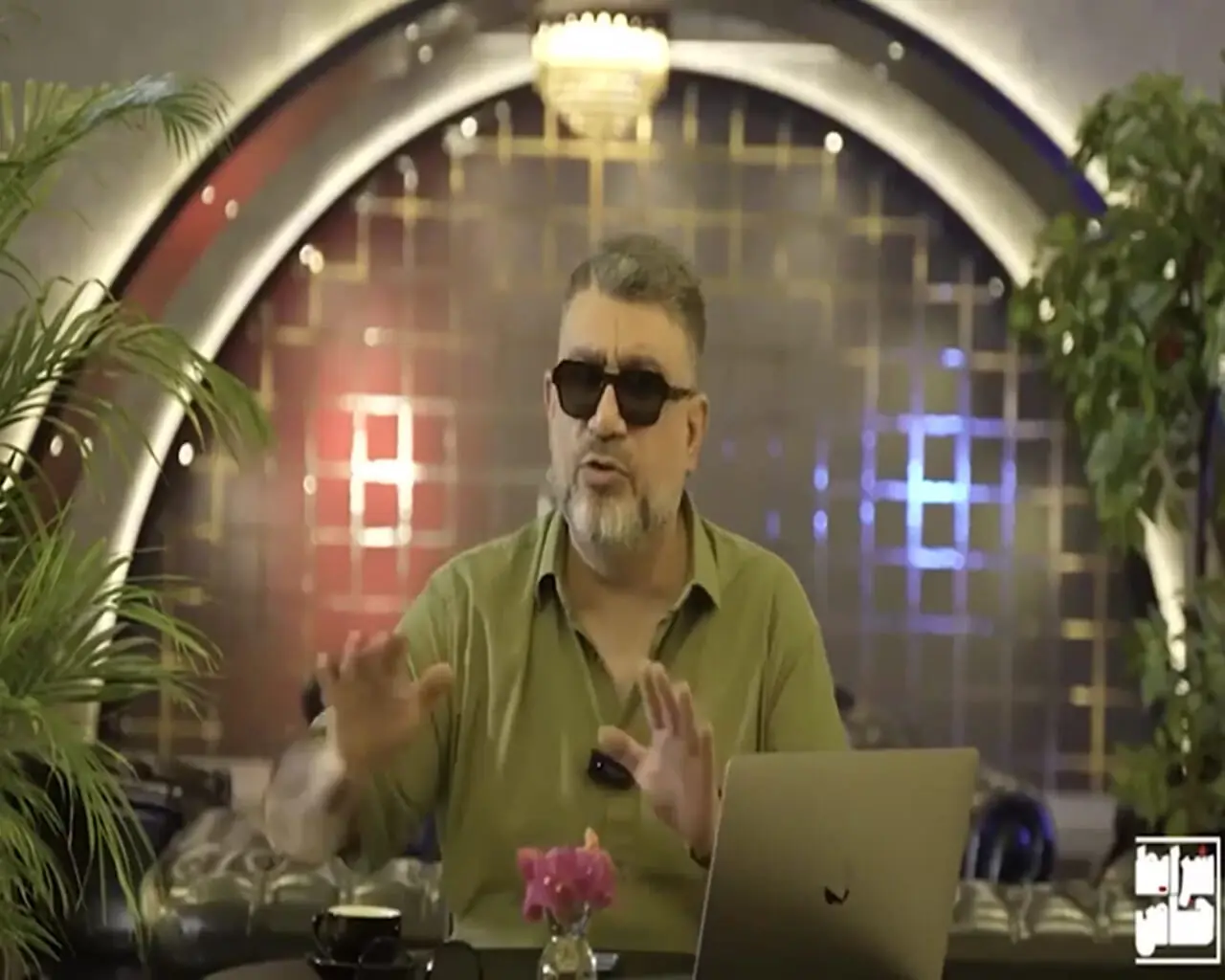 زن هتل: "شرایط ویژه" راشیدپور