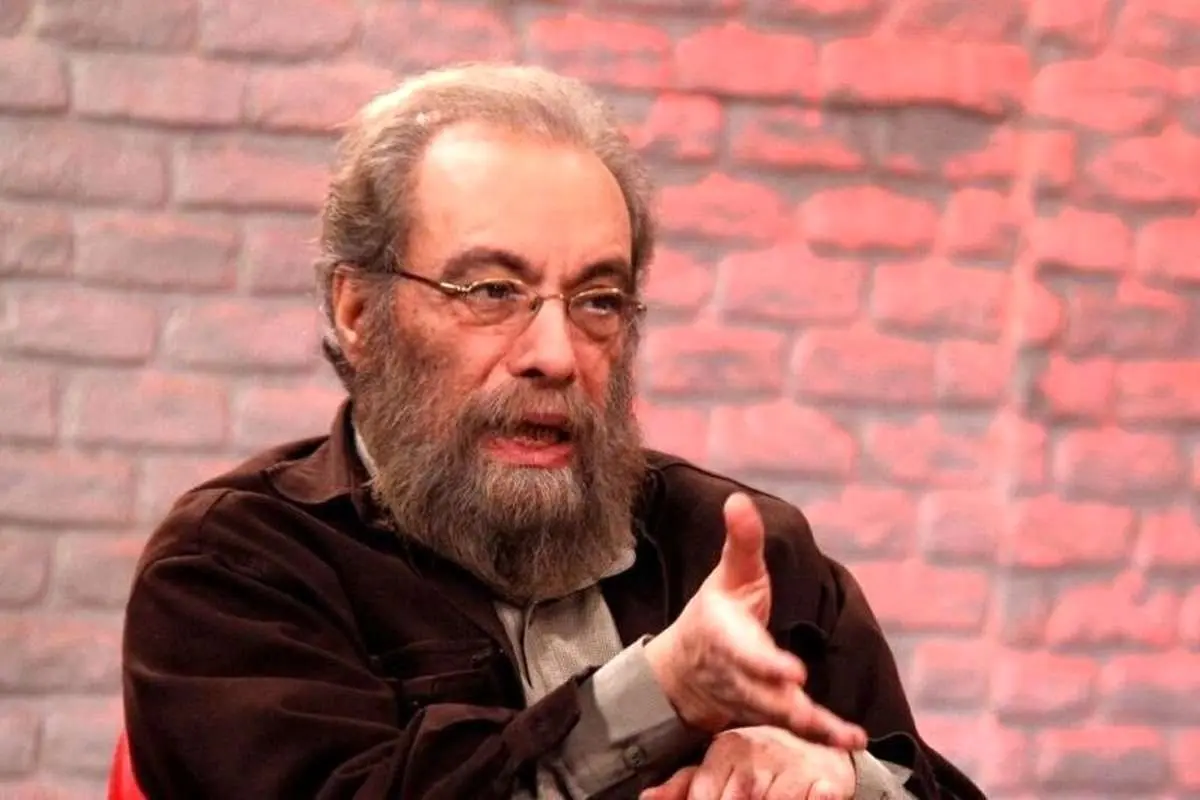 منتقد سینما Massooud Frosty ، طرفدار تیمی که شما باور ندارید!