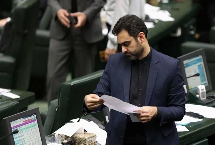 واکنش ارشد به سخنان همتایی: عذرخواهی کنید ، شکایت نکنید / نتیجه ای ندارد