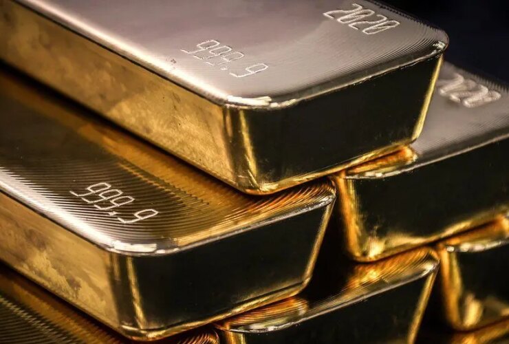 وی پس از حمله به ایران ، در سراسر جهان به بازار عرضه می کند. پرش نفتی و طلایی