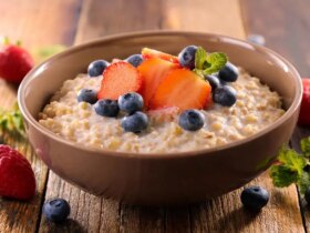 چه چیزی بخوریم ، راحت بخوابم؟