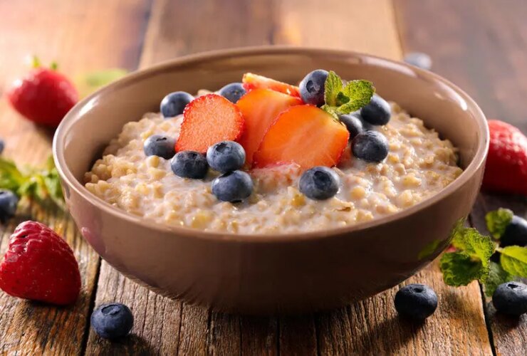 چه چیزی بخوریم ، راحت بخوابم؟