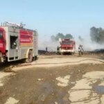 کنترل آتش سوزی در انبار مجاور بندر شهید رجا