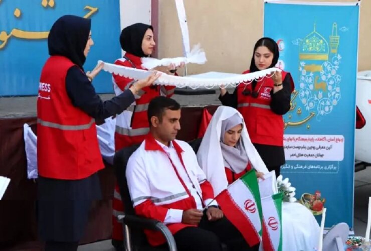 یک سقف عاشقانه در زیر بمب گذاری ؛ روایت ناجی قزوینی