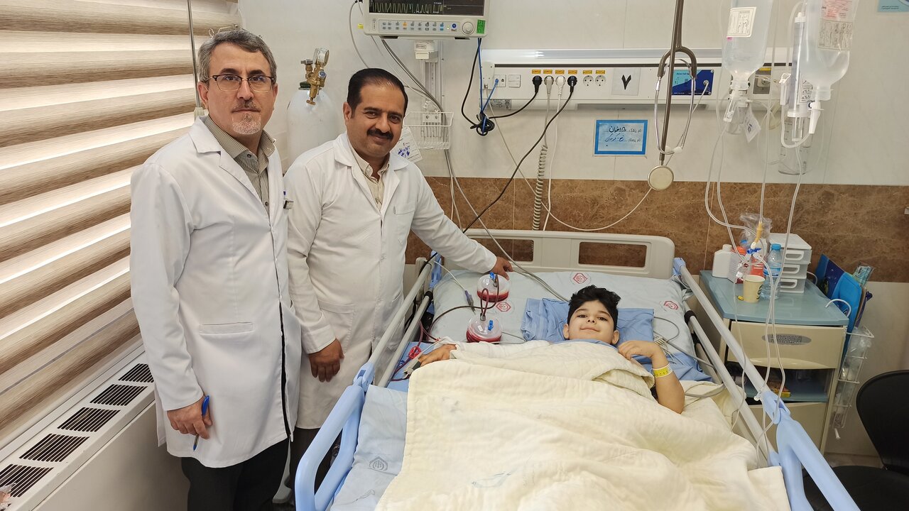 بهبودی معجزه با پیوند در زمان و یک دست کوچک دوباره درگذشت