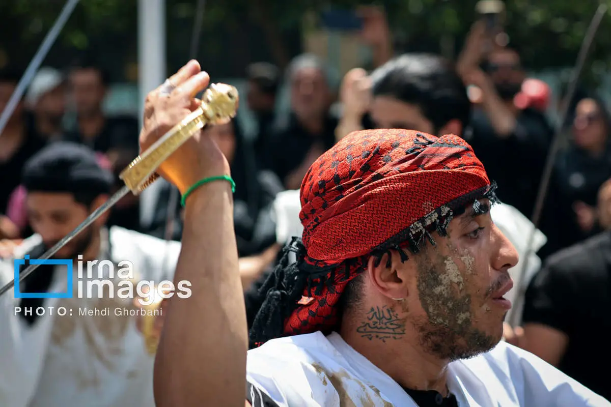 تصاویر عزاداری در آشورا حسینی مشهاد