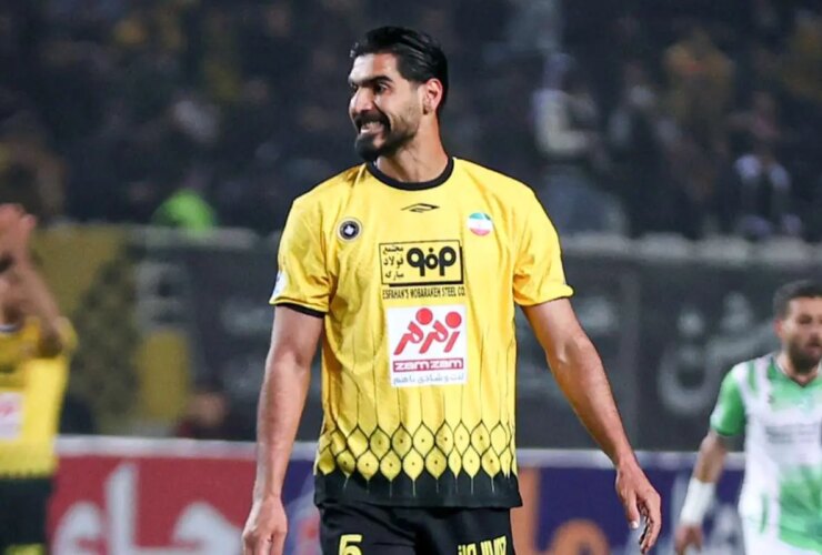 ستاره عصبانی سپاهان لژیونری می شود