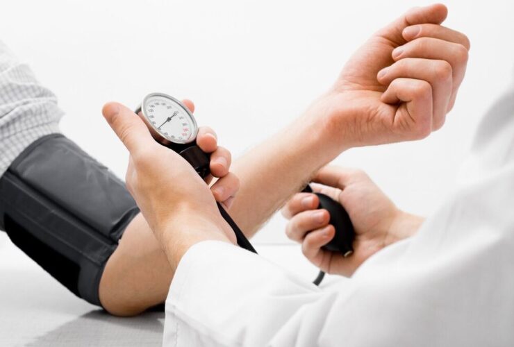 علائم هشدار فشار خون بالا چیست؟