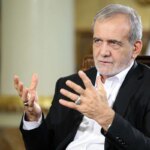 پنج ساله ، پزشکان مسعود ، به همراه خانواده اش