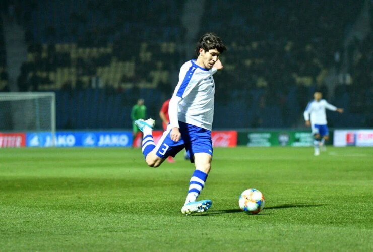 مدافع تیم ملی ازبک در آستانه پرسپولیس