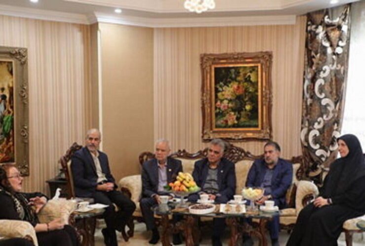 پرستاری یک مدرسه مبارزات در ایران است