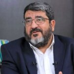 Fouad Izadi: اگر ایران بتواند جنگ را ادامه دهد ، باید ادامه یابد