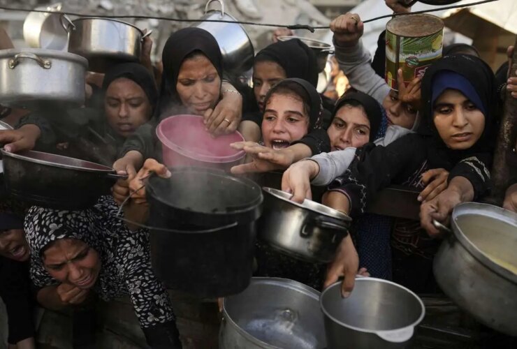 یک فیلم تکان دهنده از جذابیت به فلسطینی ها در حالی که سعی در تهیه غذا دارند