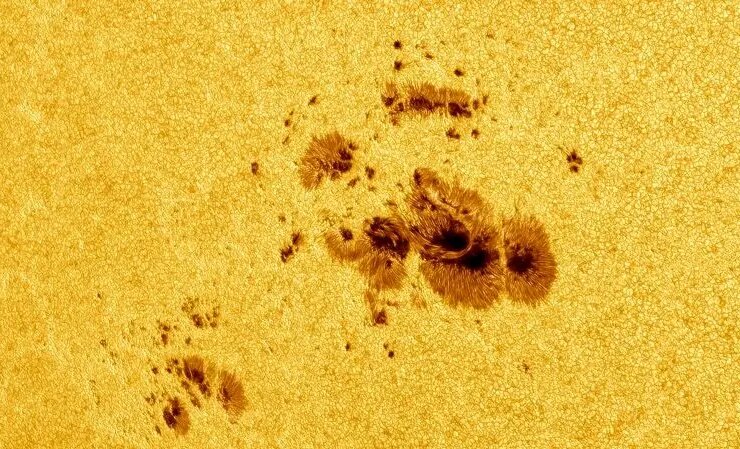 راز خورشید 5 ساله سرانجام حل می شود 15 نقاط خورشید