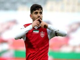 قرارداد محمد عمر با پرسپولیس تمدید شده است