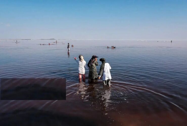 دریاچه ارومیا + عکس ماهواره ای در تابستان خشک قرن