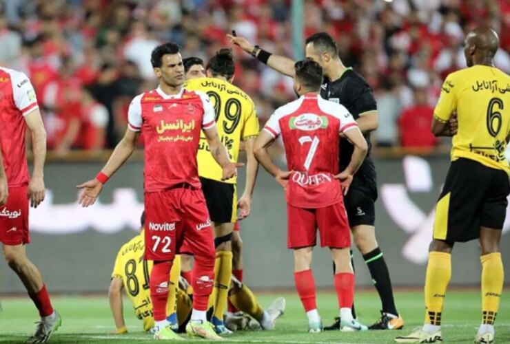 مجازات ستارگان آلکیتکولیان پرسپولیس ؛ جمعی ال آنفالو!