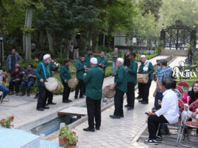 هنرمندان صدای مردم هستند و سینمای ایران هویت و سفیر صلح را حمل می کند