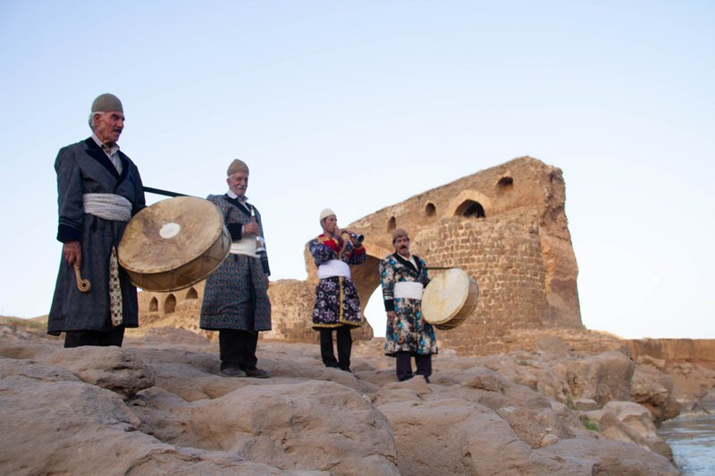 سگها در مستندی درباره داستان جنگ 6 روزه / قتل جوان باختیاری ثبت شدند