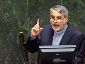 کارت زرد برای وزیر فرهنگ و راهنمایی اسلامی