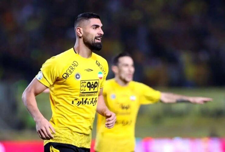 استقلال در آستانه کسب بحث برانگیز دیگر. برای نقل و انتقالات با مهاجم Persepolis تماس بگیرید!