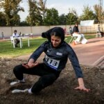 تصاویر از پرش دور شود. رقابت داغ دختران داغ در مشهاد