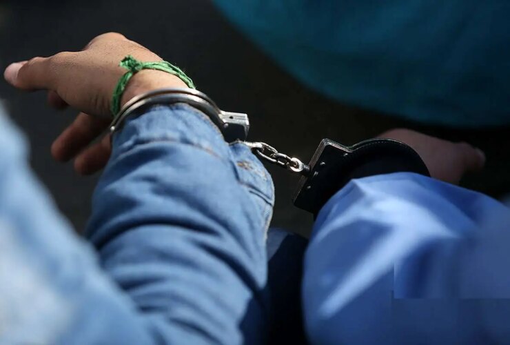 تمیز کردن گوشی در بهشت زهرا