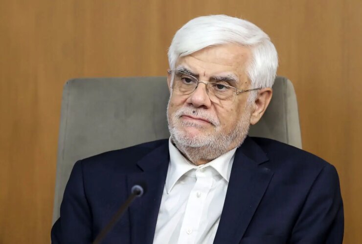 Aref: نظر قانون مذاکره با اقتدار است 31 Aref: نظر قانون مذاکره با اقتدار است