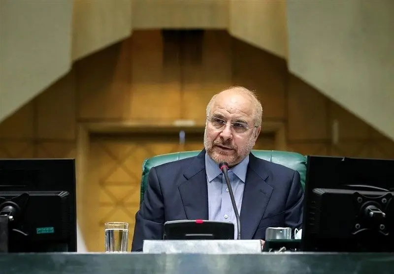 GHALIBAF: نمایندگان در حیاط پارلمان تلفن همراه ممنوع است