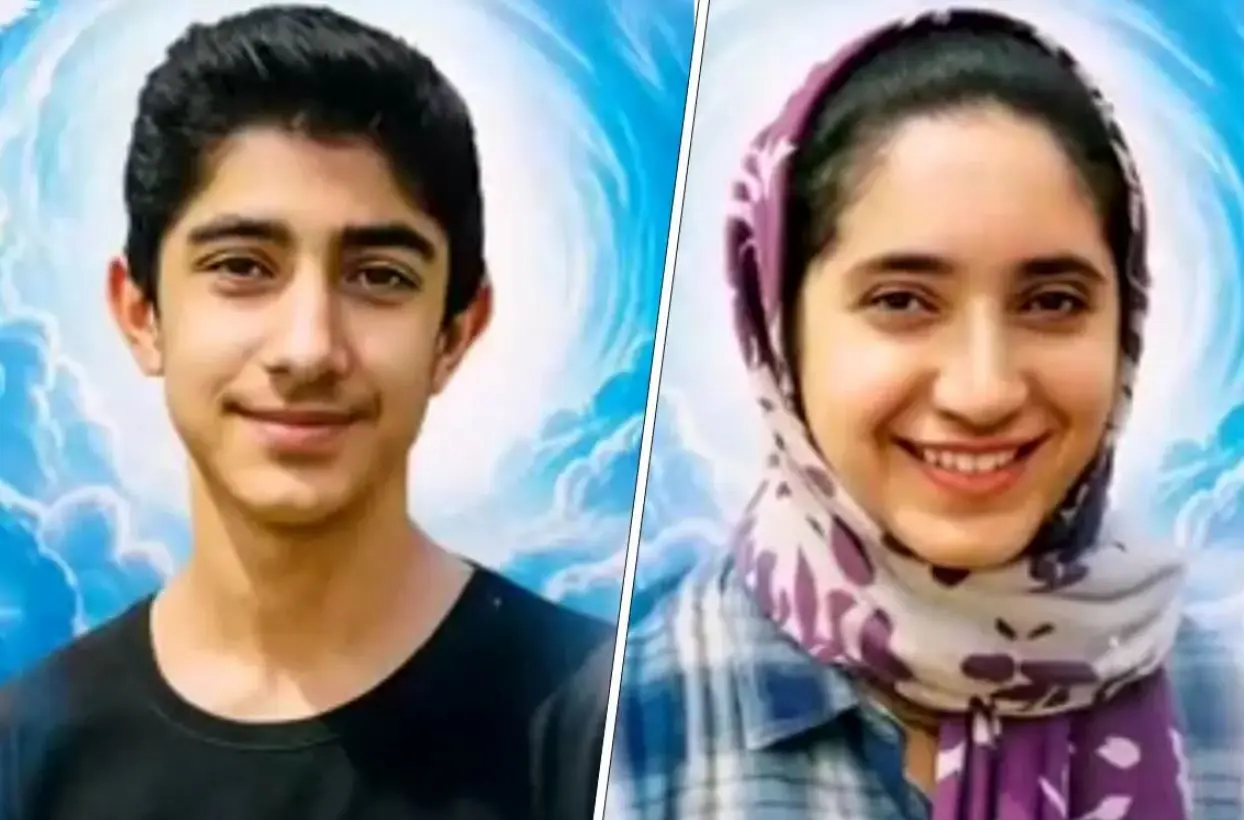 آتش نشان که چهره های خانواده خود را از زیر آوار خارج می کند