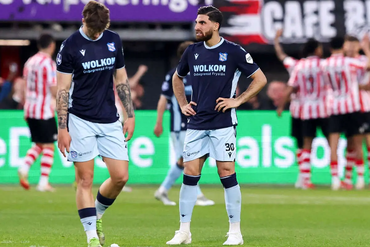 آیا اروپا نیز به Alireza Jahanbakhsh علاقه مند است؟ 4 آیا اروپا نیز به Alireza Jahanbakhsh علاقه مند است؟