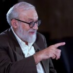 انتقاد لاریجانی از مواضع پزشکی اخیر: تاسف بار
