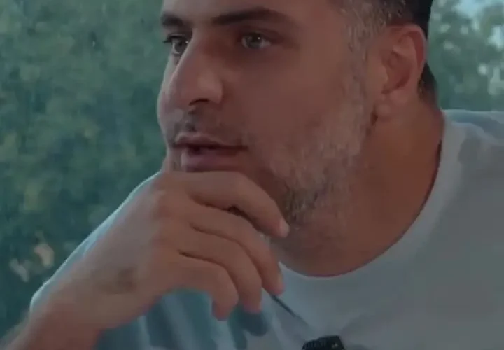 انفجار فریاد شاهرام ؛ من می ترسم قبل از مرگ ایران را ببینم 17 انفجار فریاد شاهرام ؛ من می ترسم قبل از مرگ ایران را ببینم