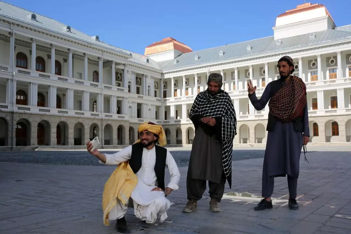 برای دیدن دعوت آمریکایی به افغانستان با شوخی طالبان با تروریسم 4 برای دیدن دعوت آمریکایی به افغانستان با شوخی طالبان با تروریسم