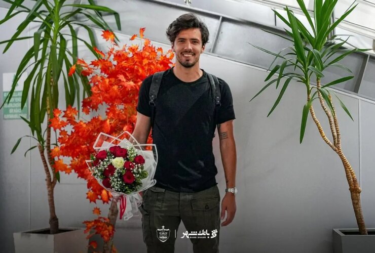 بعد از پیوستن به پرسپولیس: من می خواهم هم تیمی هایم را ببینم!