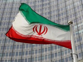 به خطبه های امام های جمعه نگاه کنید. ترس از شعار مرگ دشمن بر آمریکا