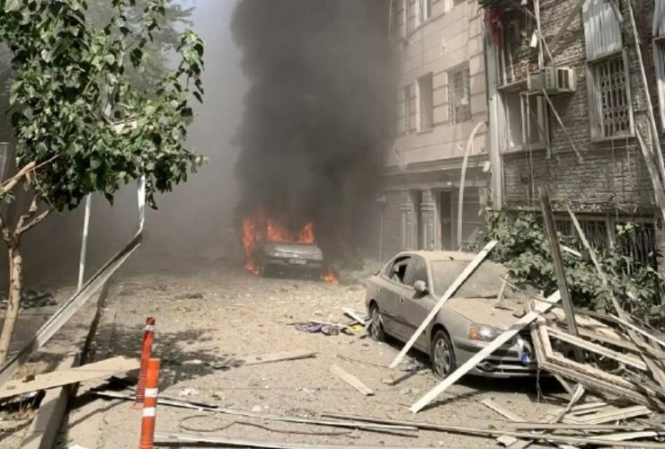 حمله پهپاد به مرزبان ؛ روایت شب اول جنگ 6 روزه 27 حمله پهپاد به مرزبان ؛ روایت شب اول جنگ 6 روزه