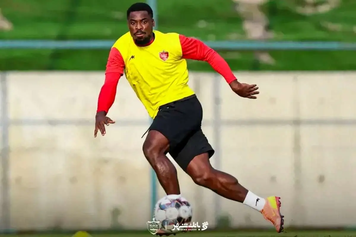 ستاره مشهور پرسپولیس چشم همه را گرفت! 4 ستاره مشهور پرسپولیس چشم همه را گرفت!