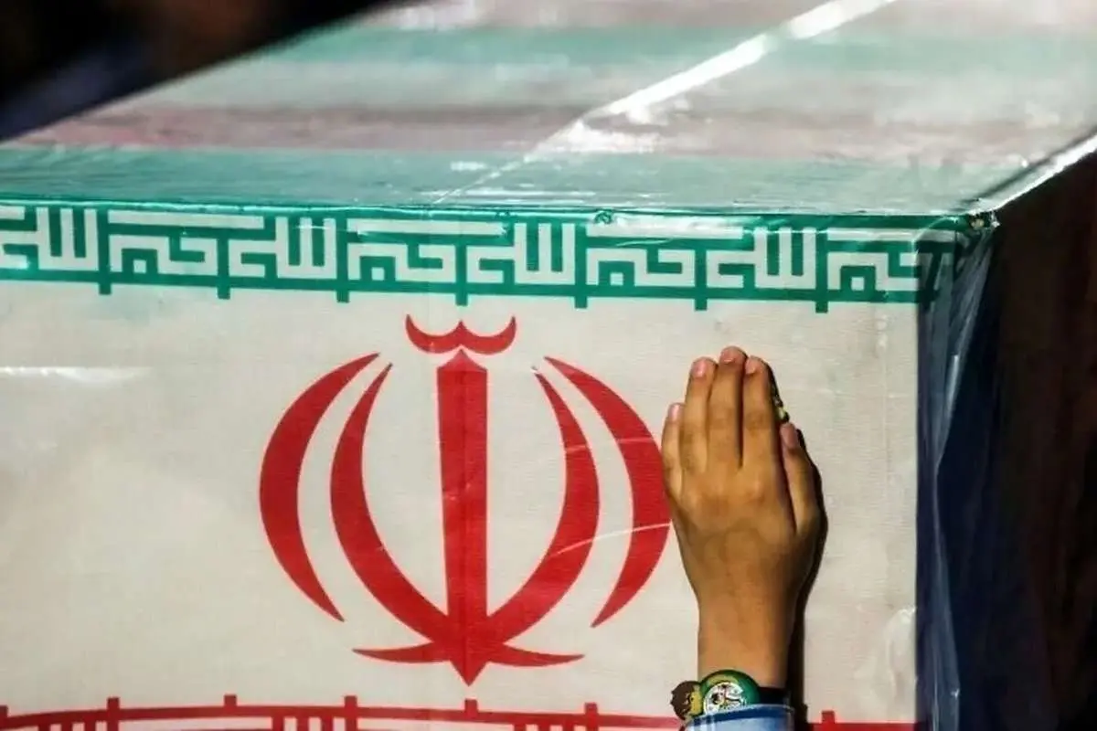 شاهد پلیس جاده گیلان در برخورد عمدی سارقین مسلح 4 شاهد پلیس جاده گیلان در برخورد عمدی سارقین مسلح