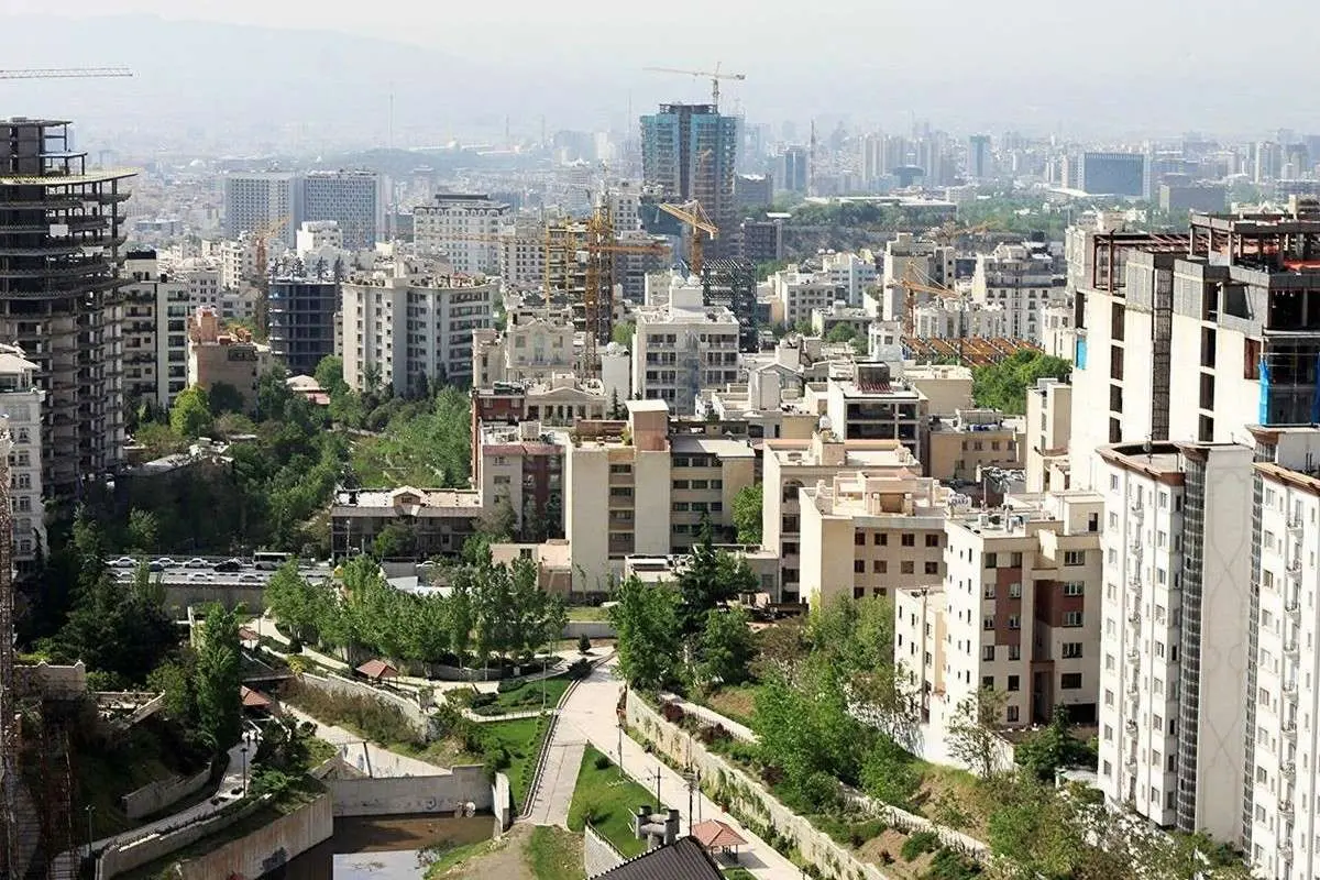 شهرک نشینان شمالی تهران اموال خود را به حراج گذاشتند! 4 شهرک نشینان شمالی تهران اموال خود را به حراج گذاشتند!