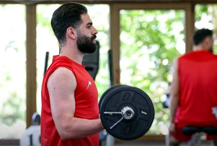 لیست پرسپولیس را بررسی کنید. کدام ستاره ها خیلی زیاد هستند؟