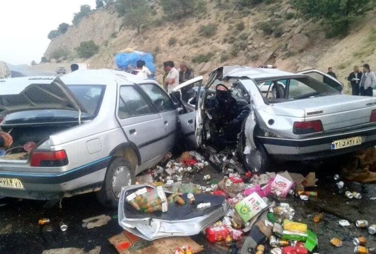 ماشین شاتی مأمور پلیس را توقیف کرد و فرار کرد 33 ماشین شاتی مأمور پلیس را توقیف کرد و فرار کرد