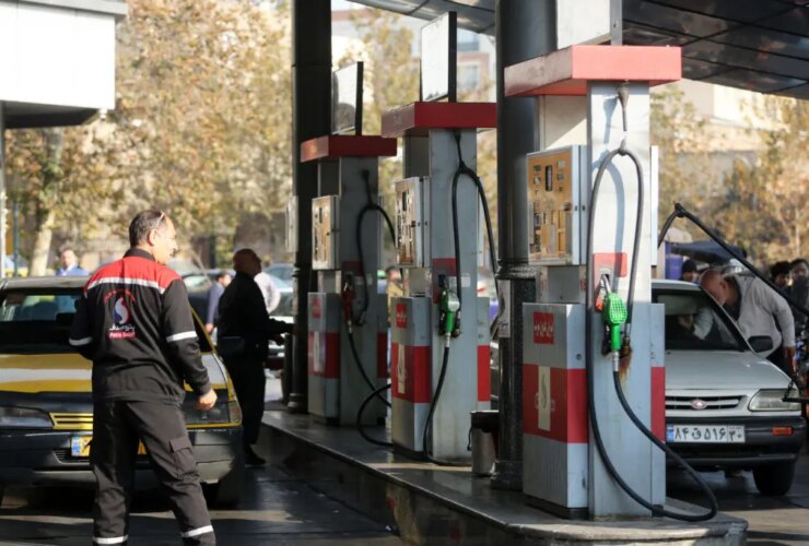 واردات فوق العاده بنزین توسط بخش خصوصی آغاز می شود 30 واردات فوق العاده بنزین توسط بخش خصوصی آغاز می شود