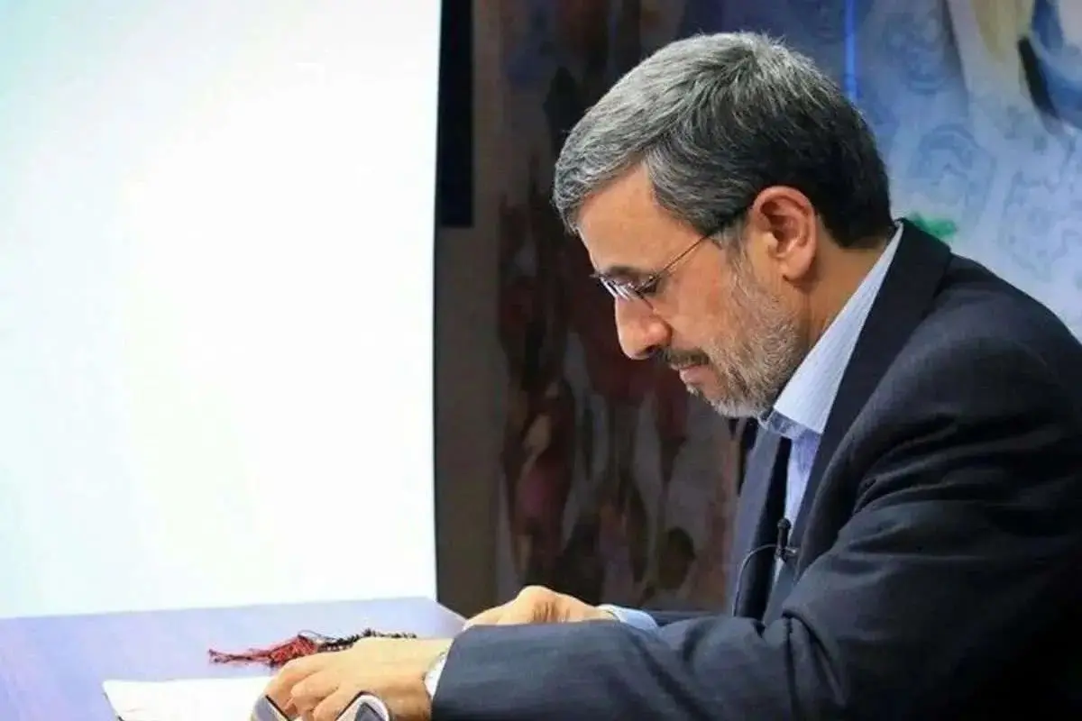وقتی موساد می گوید احمدی نژاد به نفع ما است. مرد ساکت مرد نیز بحث برانگیز است