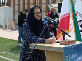 چه کسی با این واقعیت مخالفت کرد که سید حسین در استقلال باقی مانده است؟