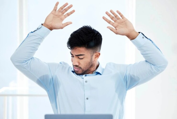 چگونه می توانم تعریق را در تابستان کاهش دهم؟ 22 چگونه می توانم تعریق را در تابستان کاهش دهم؟