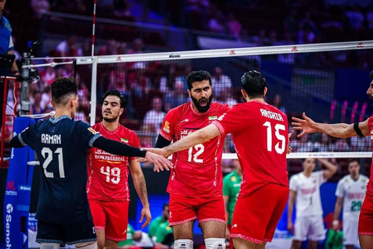 ۲ ثبت نام جالب لیگ والیبال به نمایندگی از شهروندان ایرانی