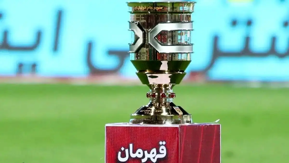 10 نگاهی به مسابقات قهرمانی فوق العاده فوتبال ایران بیندازید. غیرقابل قبول مانند پرسپولیس