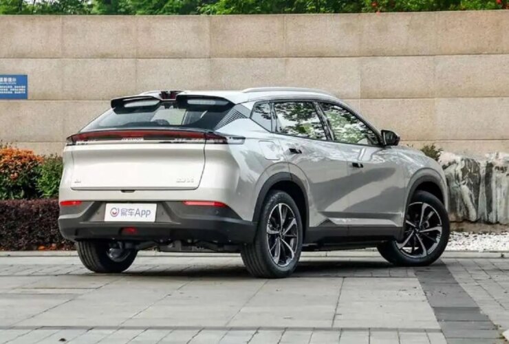 بازار جهانی اتومبیل در دست چین